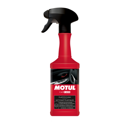 plastic cleaner and refresher for car interiors - motul