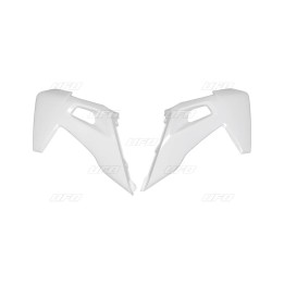 Radiator side panels