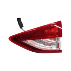 Interior right rear light