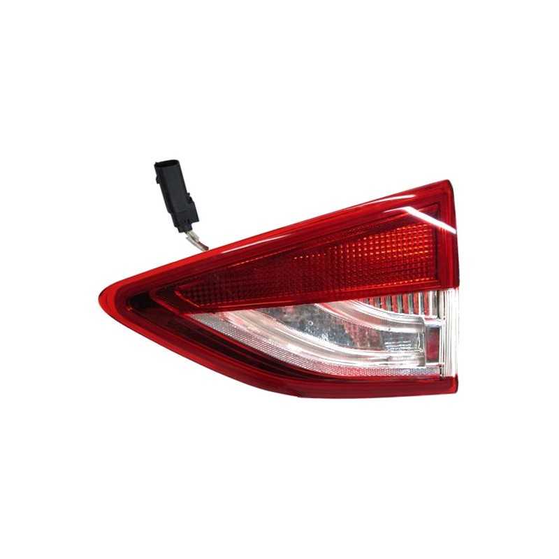Interior right rear light