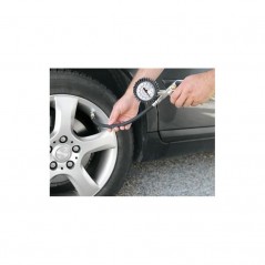 LAMPA Gun inflates tires with manometer pressure gauge LAM74001