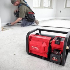 Compressor with rechargeable battery 18V SOLO M18FAC-0 685.21.66