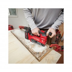 MILWAUKEE Lijadora de cinta inalámbrica (con batería) 18V 75 MM M18 FBTS75-552X 6850534