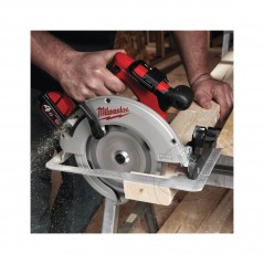 MILWAUKEE Sierra circular manual inalámbrica (sin batería) 18V M18 BLCS66-0X 6850541