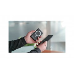 LAMPA Portable battery charger compatible with technology devices MAG SAFE LAM91809