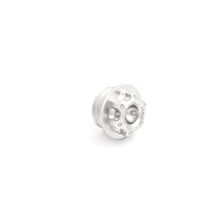 Oil fill plug