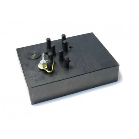 Mounting device for mounting seatpost bolts  SP12