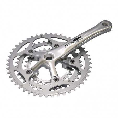 Crank and chainrings set impact triple