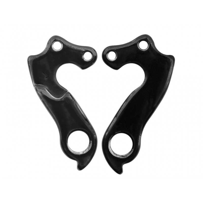 Derailleur hanger 