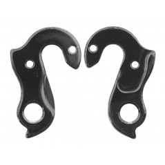 Derailleur hanger 