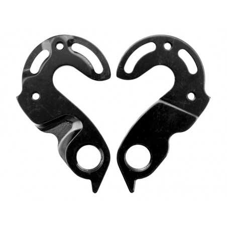 Derailleur hanger 