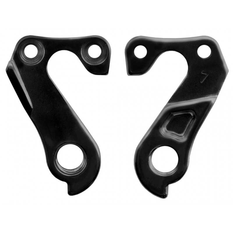 Derailleur hanger 