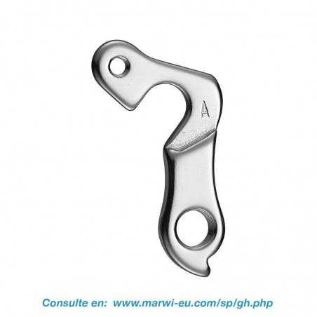 Derailleur hanger