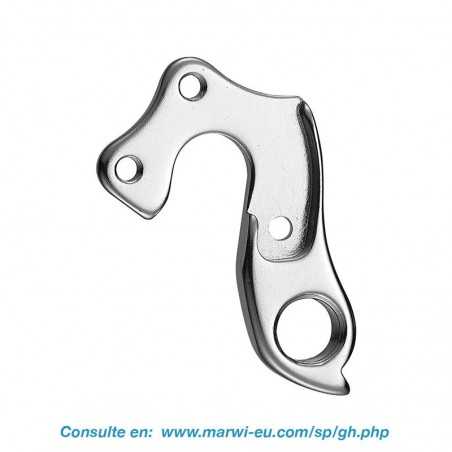 Derailleur hanger