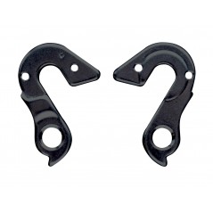 Derailleur hanger 