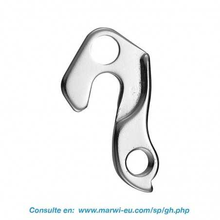 Derailleur hanger