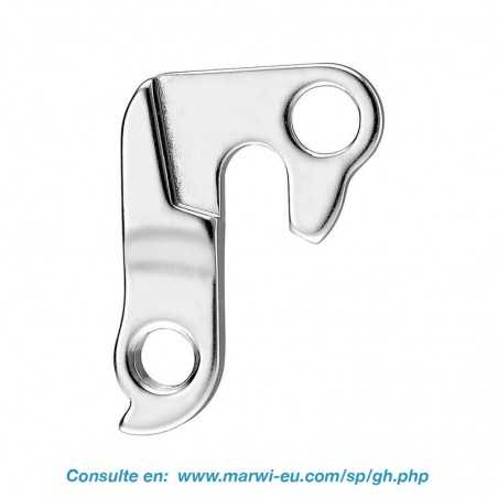 Derailleur hanger