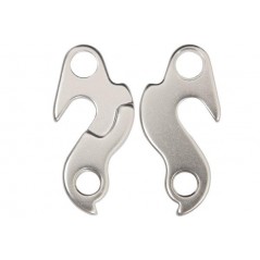 Derailleur hanger 