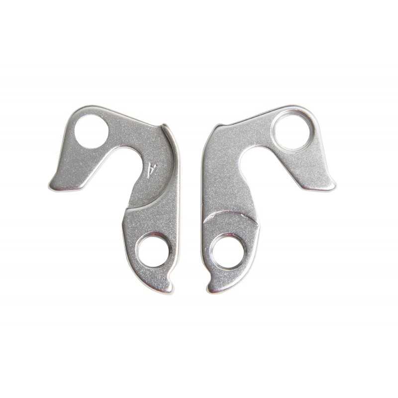 Derailleur hanger 