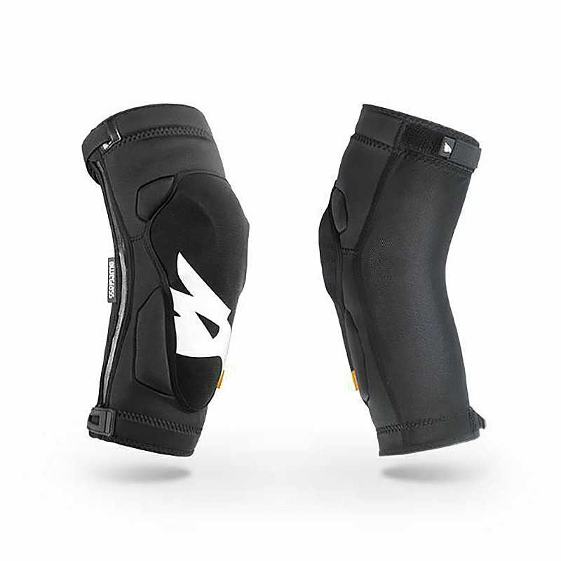 SOLID D30 Protective Knee Pads