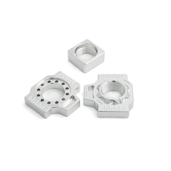 EVOTECH Tensores de cadena para motor LC8 | Estilo racing y alta precisión BT-0900