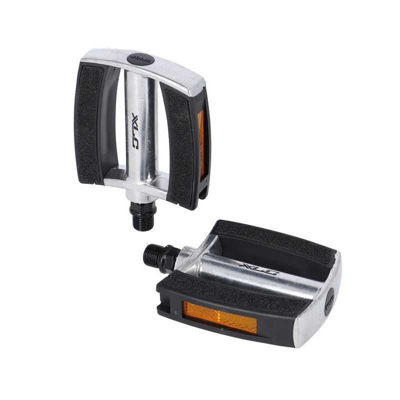 XLC Aluminum platform pedals with reflector 111X90X27 MM PD-C21 2501851610VAR