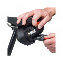 BLACKBURN Tool-free case for carrying accessories SWITCH 7109035