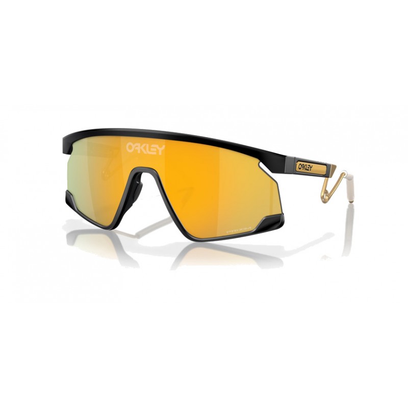 OAKLEY Urban style sunglasses with metal frames BXTR MATTE - PRIZM 24K 8009461007