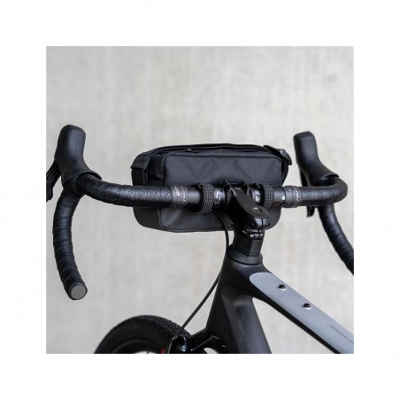 XLC Bicycle handlebar bag with reflective strip BA-W14 2.2L (22X19X9 CM) 2501702026