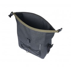 BASIL Waterproof bicycle bag with polyester plate NAVIGATOR STORM 13L (24X14X34 CM) MIK 725834