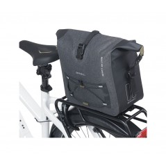 BASIL Waterproof bicycle bag with polyester plate NAVIGATOR STORM 13L (24X14X34 CM) MIK 725834