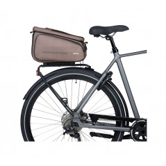 BASIL Rack bag with polyester plate MOVE 10-26L (33X24X15 CM) MIK 2.0 725852VAR
