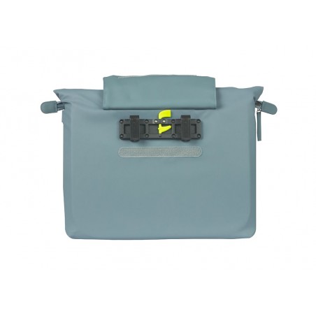 BASIL Bicycle bag with hooks, waterproof polyester MANHATTAN 12L (38X12X30 CM) COMMUTER HOOK-ON 725856