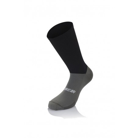 MB WEAR Calcetines de ciclismo con grafeno PRO GRAPHENE 726915VAR