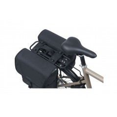 BASIL Alforjas traseras para bicicleta con sistema GO 32L (14X27X31 CM) MIK 2.0 727032