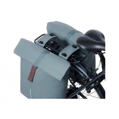 BASIL Alforjas de poliuretano traseras impermeables para bicicleta ciudad con placa 28-32L (12X30X33 CM) MIK 2.0 727056