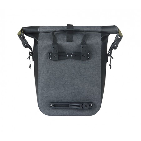 BASIL Bolsa impermeable con ganchos lona/poliester NAVIGATOR STORM M MIK 12-15L (25X14X36 CM) 728924