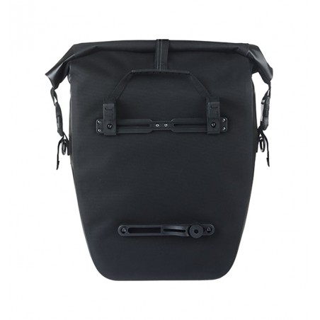 BASIL Waterproof bag with hooks, canvas/polyester NAVIGATOR L MIK 25-31L (26.5X14.5X42 CM) 728926