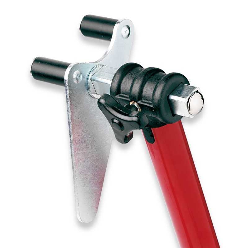 Supports, pivoting for stand below fork