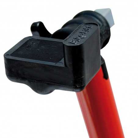 Supports, flat for stand below fork