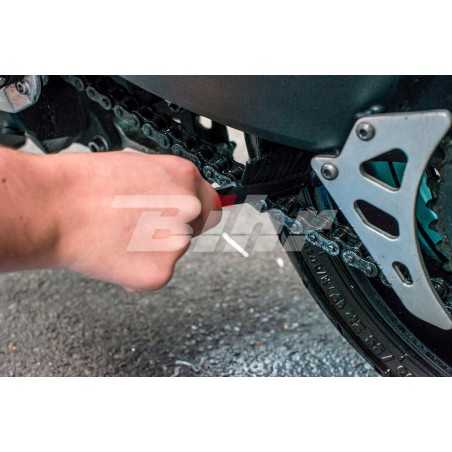 MUC-OFF Cepillo Claw Brush 204 para una limpieza perfecta de la cadena y transmisión 93083