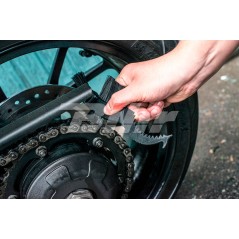 MUC-OFF Cepillo Claw Brush 204 para una limpieza perfecta de la cadena y transmisión 93083