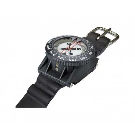 cressi wrist compass with luminescent dial and side reading window
