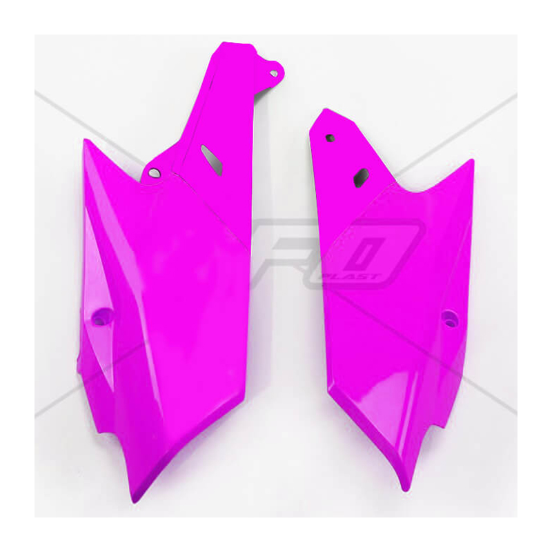 Rear side panels