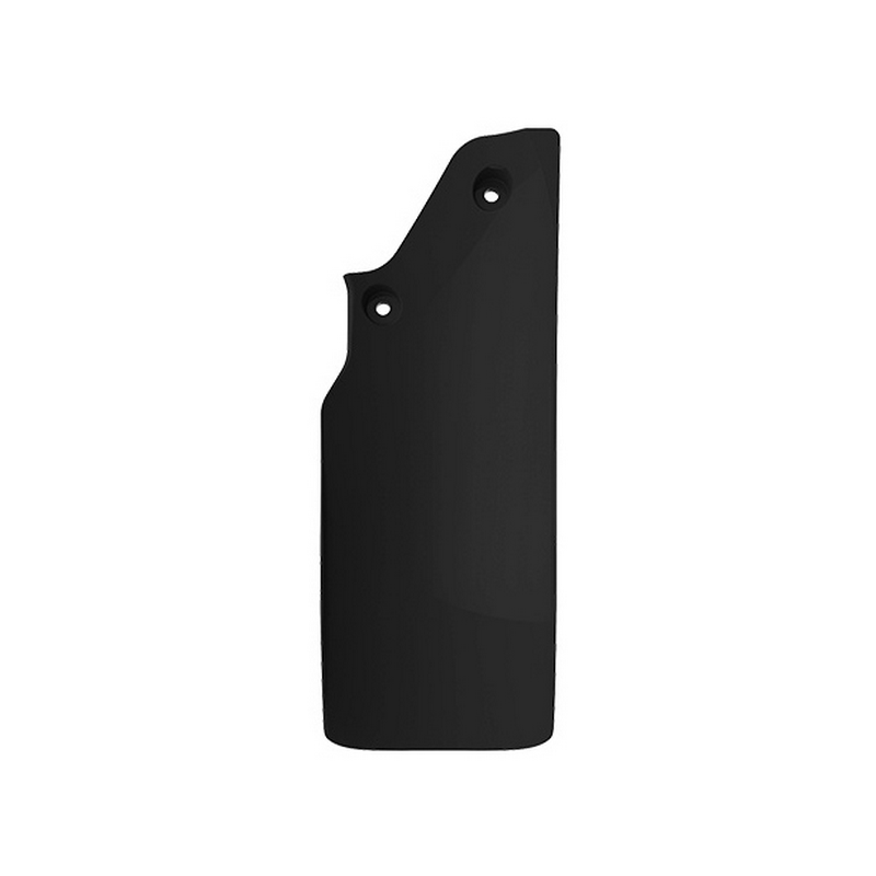 Shock absorbing protective skirt