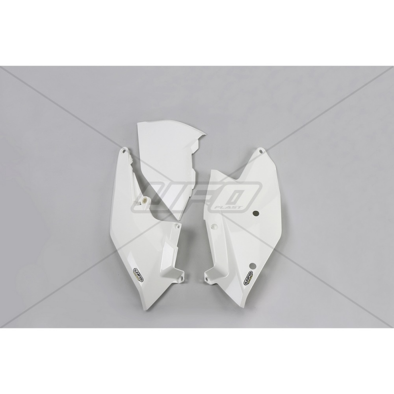 Rear side panels and air filter cover  KT04062-047
