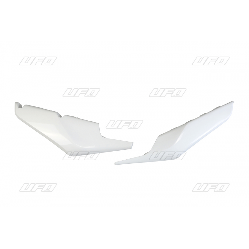 Lower side panels