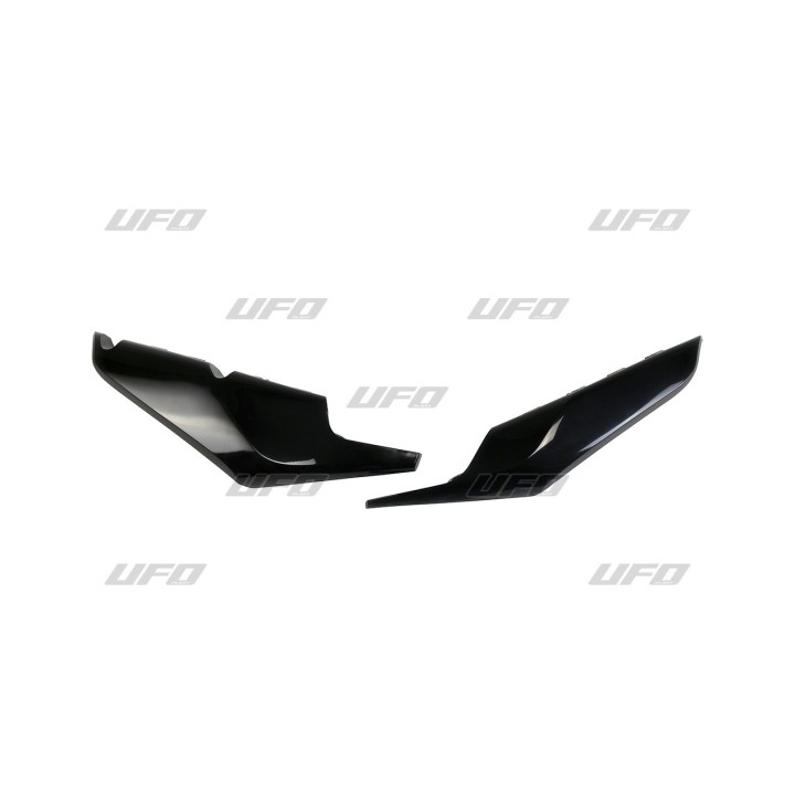 Lower side panels