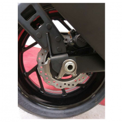 License plate holder license plate holder to the wheel