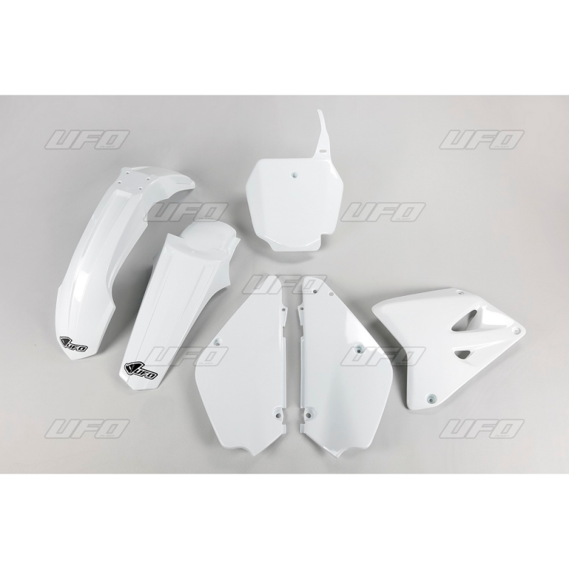 Complete plastic kit White Color